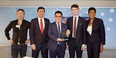 big-ATFX_Awarded_FX_Broker_of_the_Year_UK_by_Global_Banking___Finance_Awards_2018